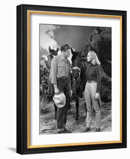 La furie du desert (Desert Fury) by Lewis Allen with Lizabeth Scott and Burt Lancaster, 1947 (b/w p-null-Framed Photo