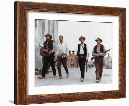 La Horde Sauvage THE WILD BUNCH by Sam Peckinpah with Ben Johnson, Warren Oates, William Holden and-null-Framed Photo