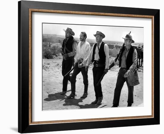 La Horde Sauvage THE WILD BUNCH by Sam Peckinpah with Ben Johnson, Warren Oates, William Holden and-null-Framed Photo