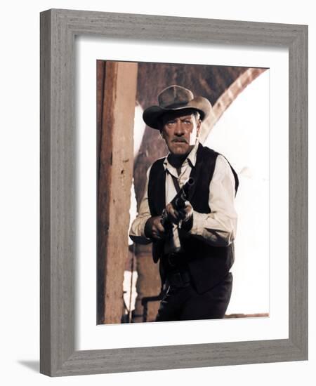 La Horde Sauvage THE WILD BUNCH by Sam Peckinpah with William Holden, 1969 (photo)-null-Framed Photo