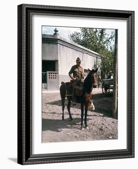 La Horde Sauvage THE WILD BUNCH by Sam Peckinpah with William Holdenn, 1969 (photo)-null-Framed Photo