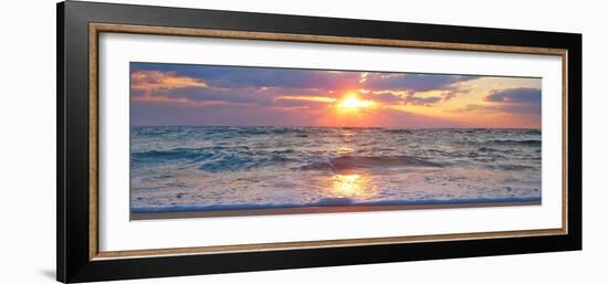 La Isla Bonita I-Jairo Rodriguez-Framed Photographic Print