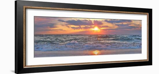 La Isla Bonita II-Jairo Rodriguez-Framed Photographic Print