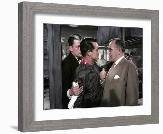 La Main au Collet TO CATCH A THIEF by AlfredHitchcock with Jean Martinelli, Cary Grant etCharles Va-null-Framed Photo