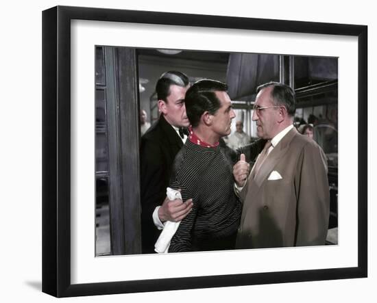 La Main au Collet TO CATCH A THIEF by AlfredHitchcock with Jean Martinelli, Cary Grant etCharles Va-null-Framed Photo