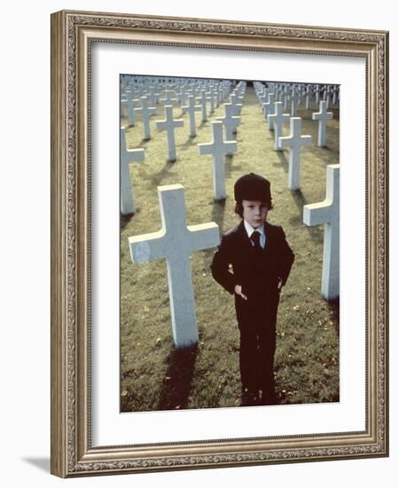 La Malediction THE OMEN by Richard Donner with Harvey Stephens, 1976 (photo)-null-Framed Photo