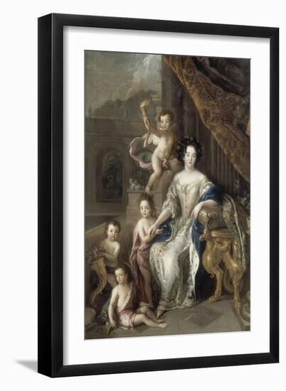 La marquise de Montespan entourée de ses quatre premiers enfants légitimés, en 1677-Charles de La Fosse-Framed Giclee Print