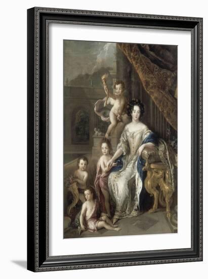 La marquise de Montespan entourée de ses quatre premiers enfants légitimés, en 1677-Charles de La Fosse-Framed Giclee Print