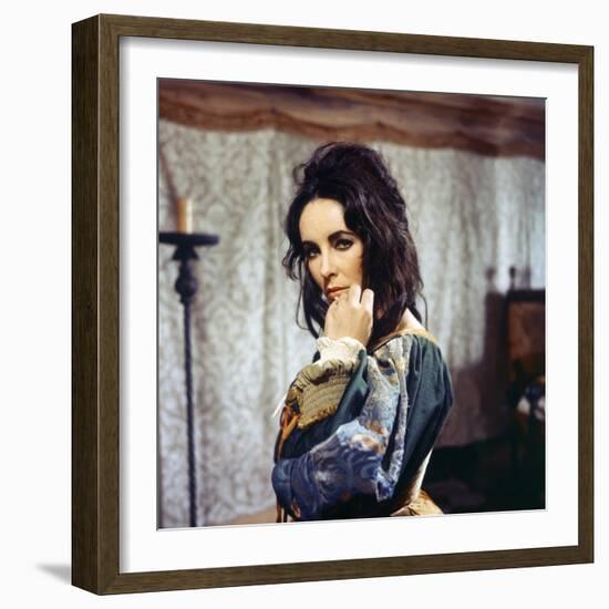 La Megere Apprivoisee THE TAMING OF THE SHREW by FrancoZeffirelli with Elizabeth Taylor, 1967 (phot-null-Framed Photo