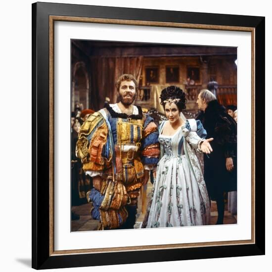 La Megere Apprivoisee THE TAMING OF THE SHREW by FrancoZeffirelli with Richard Burton and Elizabeth-null-Framed Photo