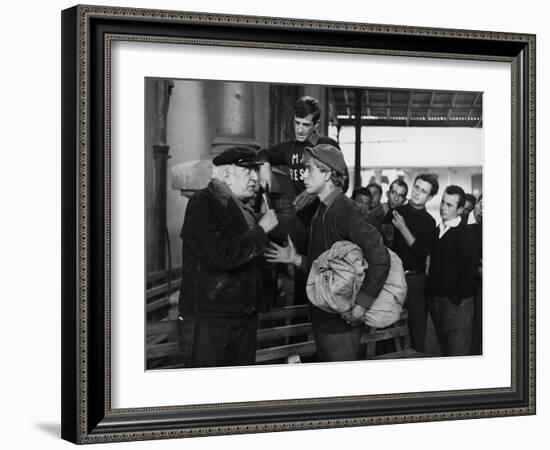 La Mer a boire MARE MATTO by RenatoCastellani with Jean-paul Belmondo, 1963 (b/w photo)-null-Framed Photo