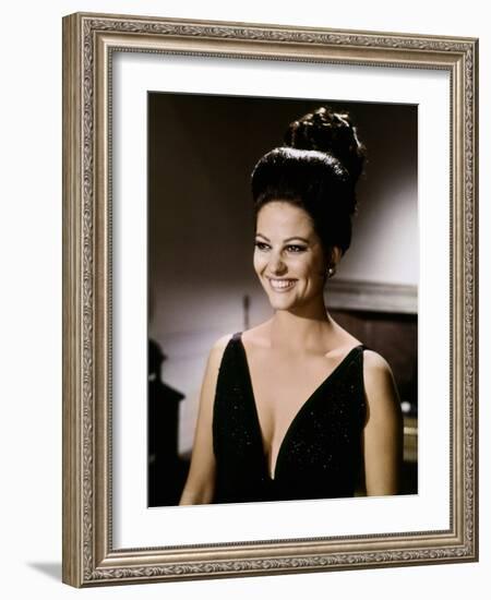 La Panthere Rose THE PINK PANTHER by BlakeEdwards with Claudia Cardinale, 1963 (photo)-null-Framed Photo