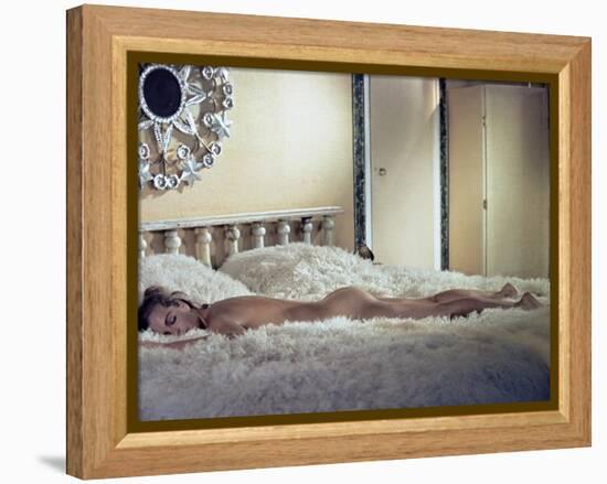 La Piscine by Jacques Deray with Romy Schneider, 1969 (photo)-null-Framed Stretched Canvas
