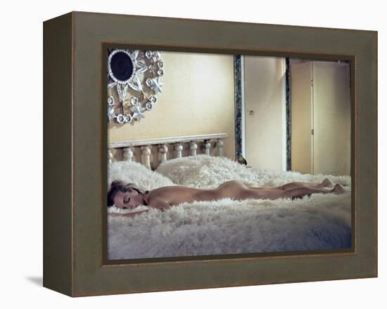 La Piscine by Jacques Deray with Romy Schneider, 1969 (photo)-null-Framed Stretched Canvas