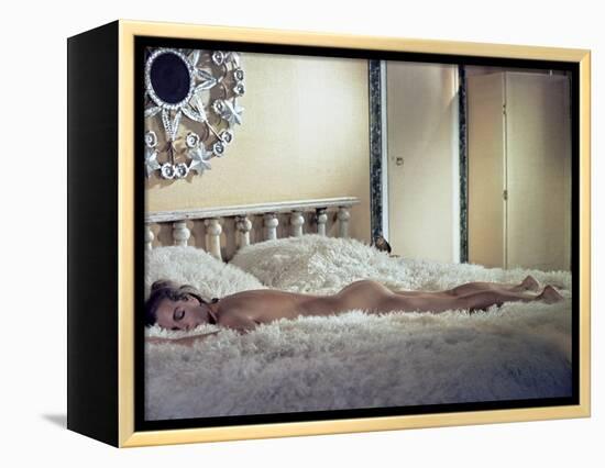 La Piscine by Jacques Deray with Romy Schneider, 1969 (photo)-null-Framed Stretched Canvas