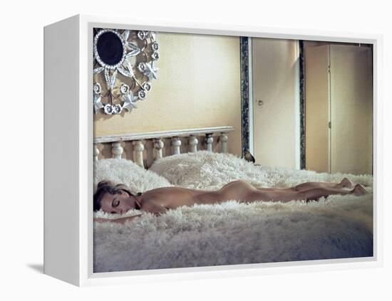 La Piscine by Jacques Deray with Romy Schneider, 1969 (photo)-null-Framed Stretched Canvas