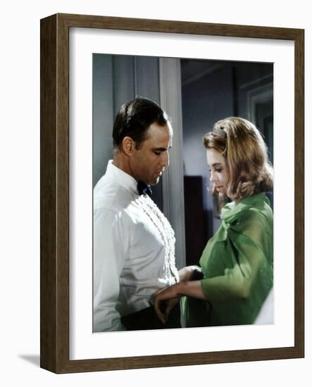 La Poursuite Impitoyable THE CHASE d'ArthurPenn with Marlon Brando and Angie Dickinson, 1966 (photo-null-Framed Photo