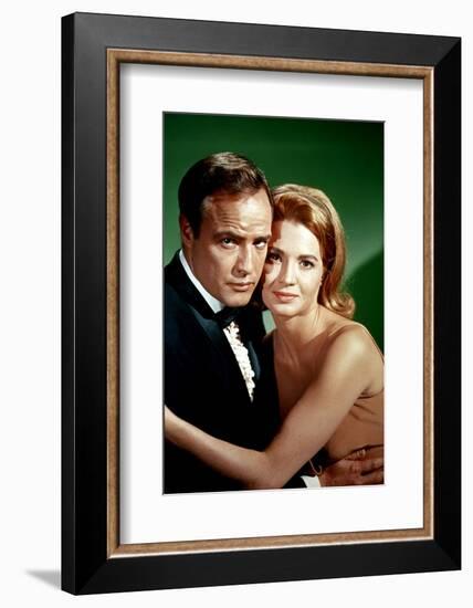 La Poursuite Impitoyable THE CHASE d'ArthurPenn with Marlon Brando and Angie Dickinson, 1966 (photo-null-Framed Photo