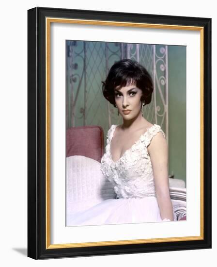 La proie des vautours Never So Few by JohnSturges with Gina Lollobrigida, 1959 (photo)-null-Framed Photo