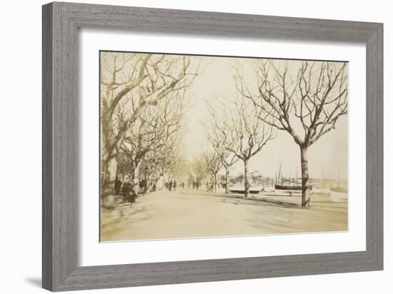 La promenade des Anglais à Nice-null-Framed Giclee Print
