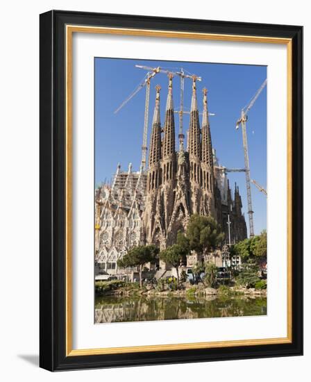 La Sagrada Familia by Antoni Gaudi, UNESCO World Heritage Site, Barcelona, Catalonia, Spain, Europe-Sergio Pitamitz-Framed Photographic Print