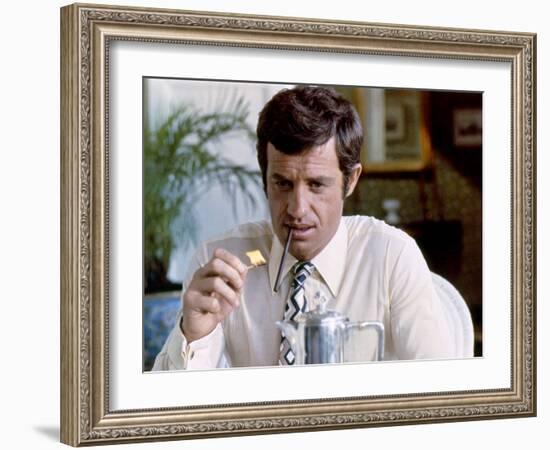 La sirene du Mississipi by FrancoisTruffaut with Jean Paul Belmondo en, 1969-null-Framed Photo