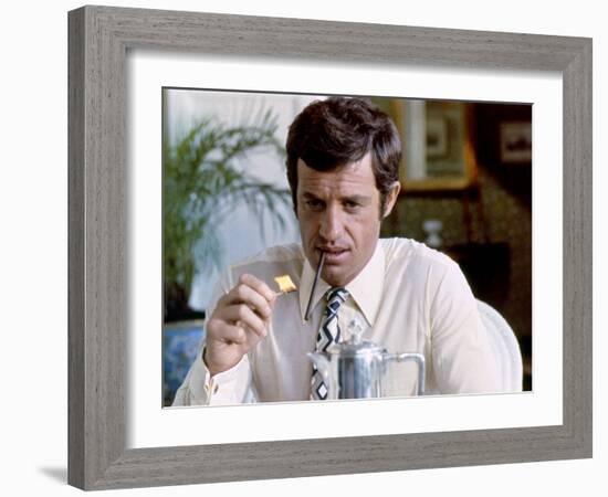 La sirene du Mississipi by FrancoisTruffaut with Jean Paul Belmondo en, 1969-null-Framed Photo