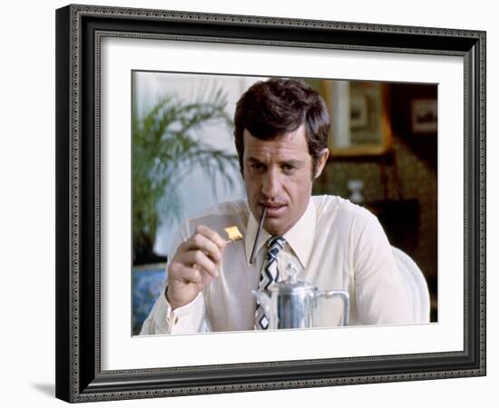 La sirene du Mississipi by FrancoisTruffaut with Jean Paul Belmondo en, 1969-null-Framed Photo