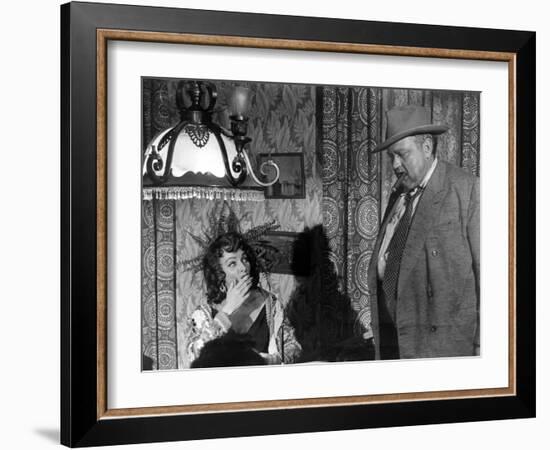 La Soif du Mal TOUCH OF EVIL by OrsonWelles with Marlene Dietrich and Orson Welles, 1958 (b/w photo-null-Framed Photo