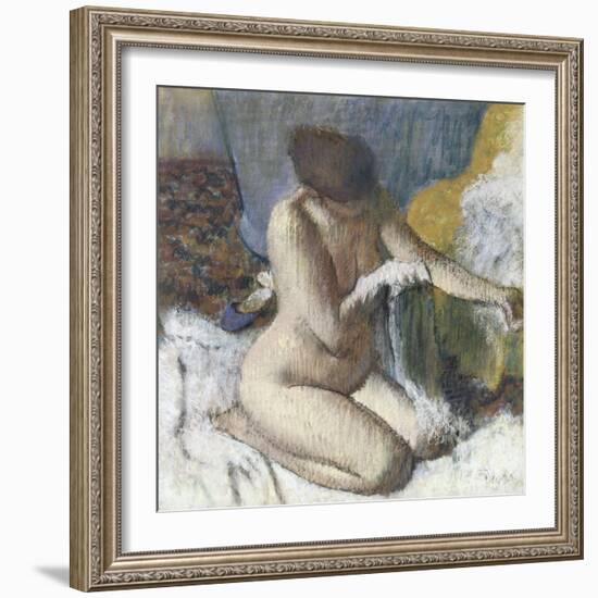 La sortie du bain ou Femme s'essuyant le bras gauche-Edgar Degas-Framed Giclee Print