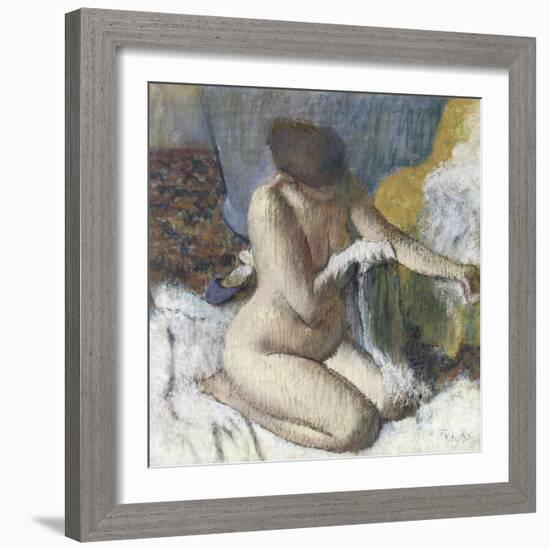 La sortie du bain ou Femme s'essuyant le bras gauche-Edgar Degas-Framed Giclee Print