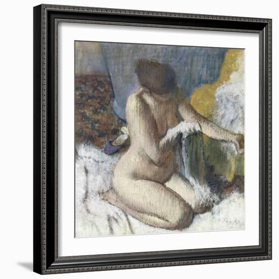 La sortie du bain ou Femme s'essuyant le bras gauche-Edgar Degas-Framed Giclee Print