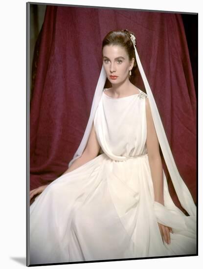 La tunique THE ROBE by HenryKoster with Jean Simmons, 1953 (photo)-null-Mounted Photo