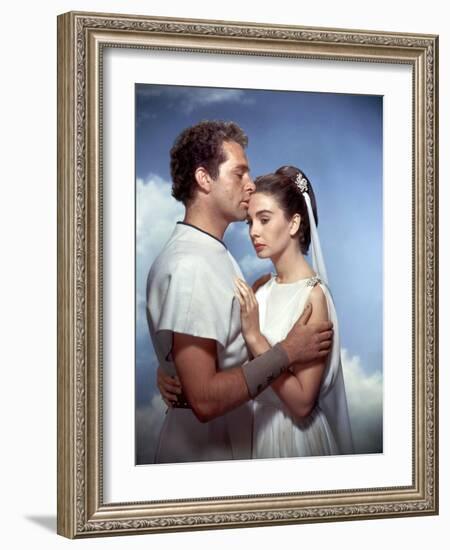 La tunique THE ROBE by HenryKoster with Richard Burton and Jean Simmons, 1953 (photo)-null-Framed Photo