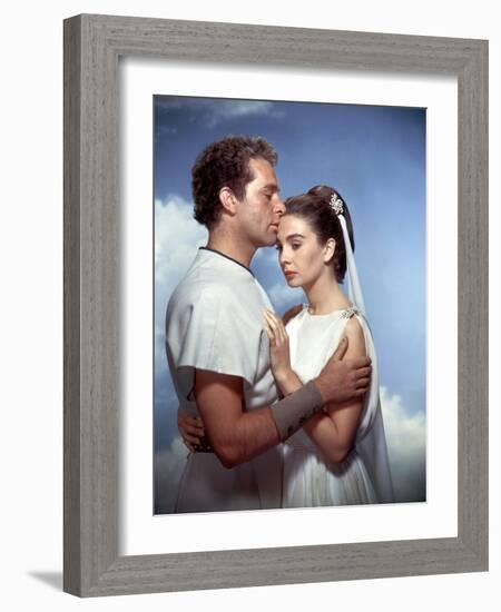 La tunique THE ROBE by HenryKoster with Richard Burton and Jean Simmons, 1953 (photo)-null-Framed Photo