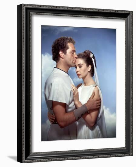 La tunique THE ROBE by HenryKoster with Richard Burton and Jean Simmons, 1953 (photo)-null-Framed Photo