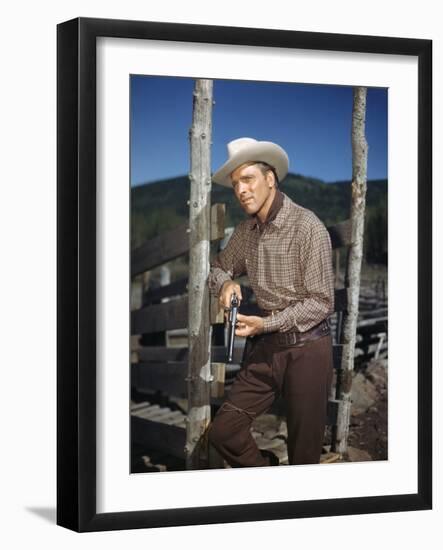 La Vallee by la Vengeance VENGEANCE VALLEY by RichardThorpe with Burt Lancaster, 1951 (photo)-null-Framed Photo