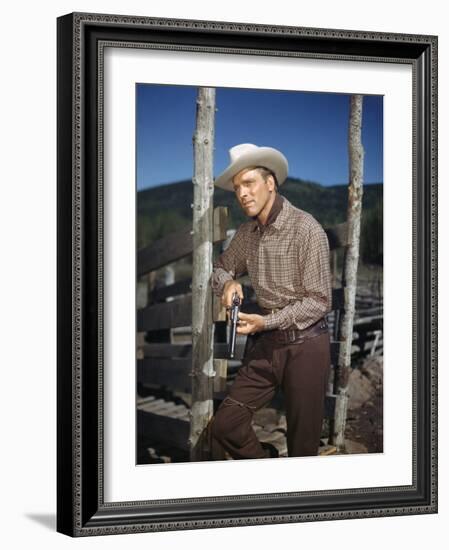 La Vallee by la Vengeance VENGEANCE VALLEY by RichardThorpe with Burt Lancaster, 1951 (photo)-null-Framed Photo