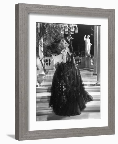 Lady Hamilton by Alexander Korda with Vivien Leigh, 1941 (b/w photo)-null-Framed Photo