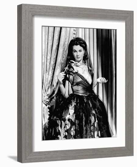 Lady Hamilton by Alexander Korda with Vivien Leigh, 1941 (b/w photo)-null-Framed Photo