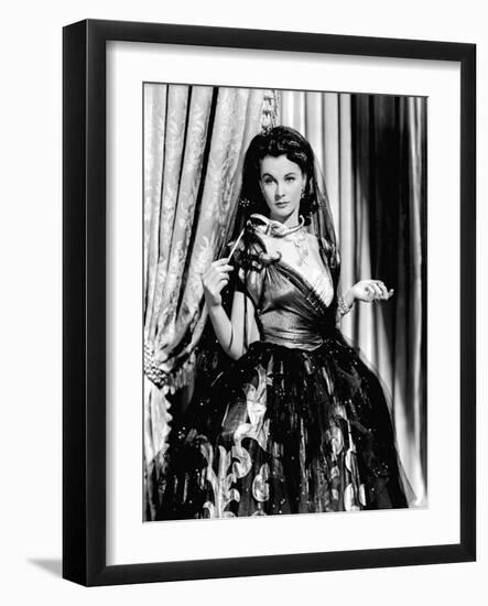 Lady Hamilton by Alexander Korda with Vivien Leigh, 1941 (b/w photo)-null-Framed Photo