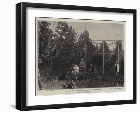 Lady Hop-Pickers-null-Framed Giclee Print