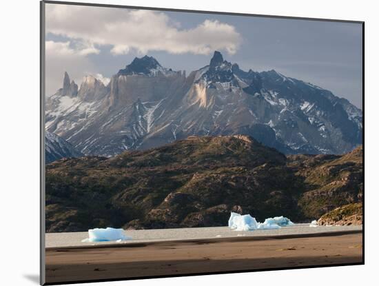 Lago Grey, Torres Del Paine National Park, Patagonia, Chile, South America-Sergio Pitamitz-Mounted Photographic Print