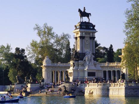 The “Parque del Retiro” Park