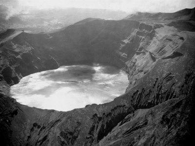 'Lake in the Crater of the Volcano on Mount Soufriere in ...