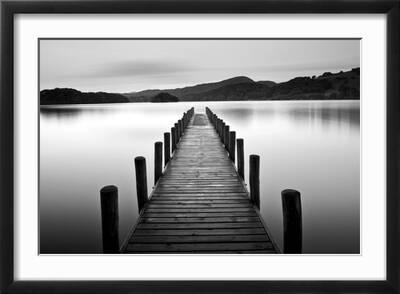 Poster Artistico In Bianco E Nero | Paesaggio Lago E Montagna | Stampa Su Carta Spessa 61x46 Cm | Artery8