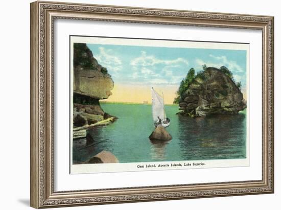 Lake Superior, Wisconsin - Apostle Islands, Gem Island Scene-Lantern Press-Framed Art Print