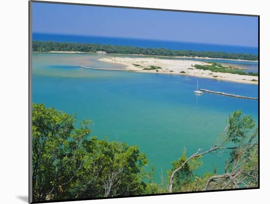 Lakes Entrance, the Seamouth of the Lakes District, Victoria, Australia-Robert Francis-Mounted Photographic Print