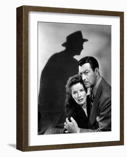 Lame by fond UNDERCURRENT by VincenteMinnelli with Katharine Hepburn and Robert Taylor, 1946 (b/w p-null-Framed Photo