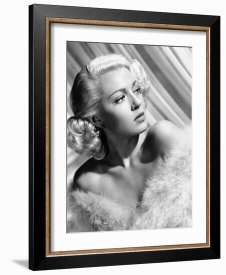 Lana Turner, 1945-null-Framed Photographic Print